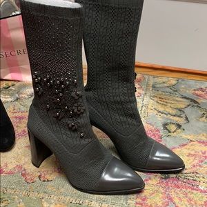 STUART WEITZMAN 6 M grey Boots